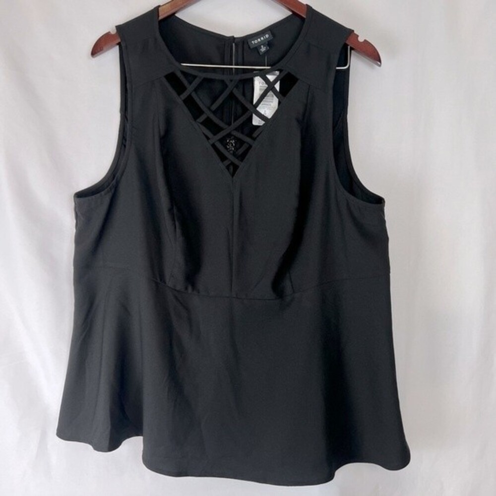 NWT Torrid Peplum Detailed Tank